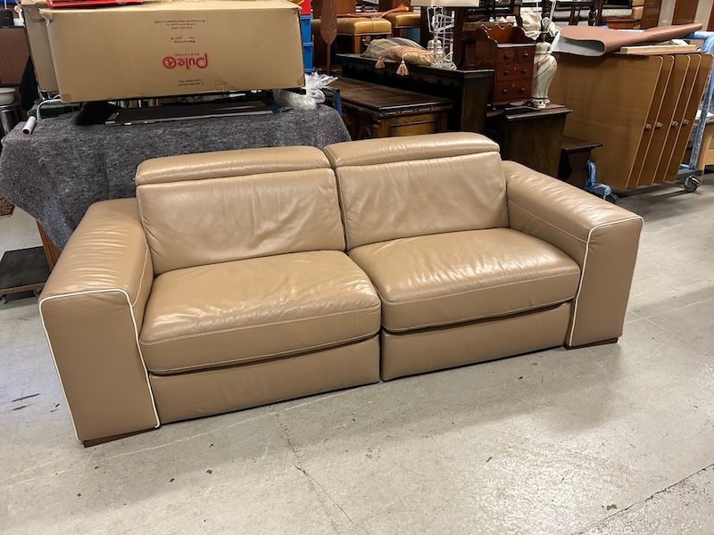 Natuzzi Italian Leather Power Recliner Sofas