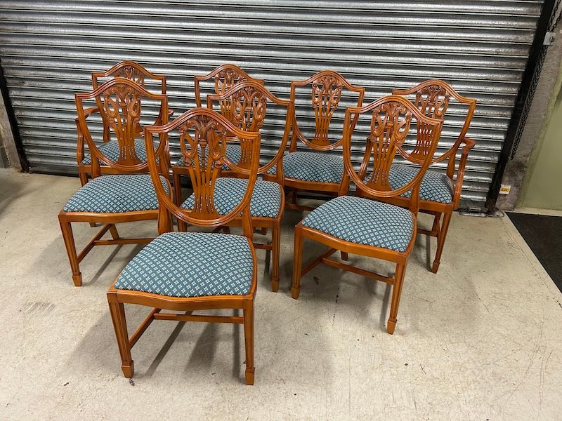 Great Set of 8 Yew Shield Back Prince of Wales Feather Dining Chairs