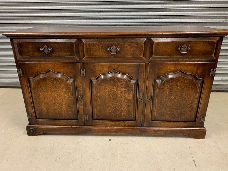 Royal Oak, Solid Oak Dresser Base  made by The Royal Oak Co.