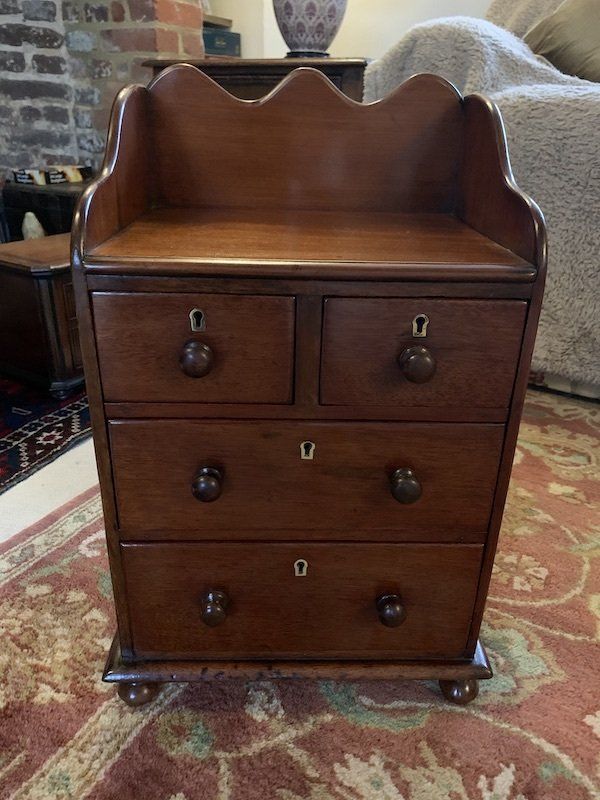 Miniature Victorian Mahogany Chest of Drawer Apprentice Piece