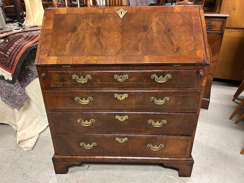 Stunning, Super Quality George I Walnut Bureau