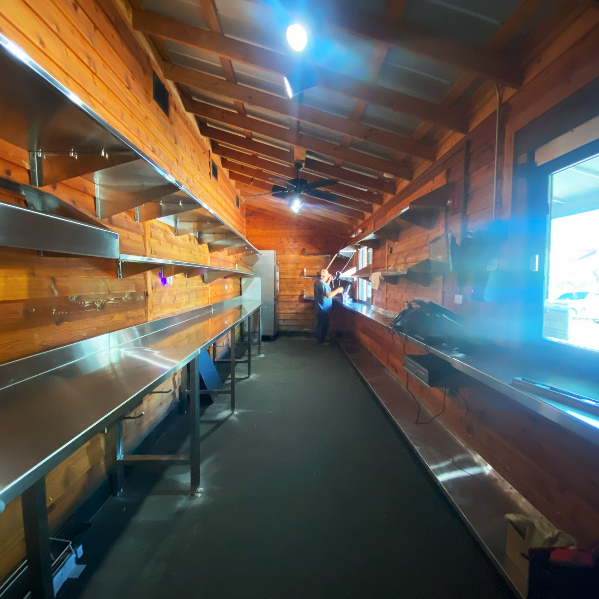 Wide Photo of Texas Roadhouse To-Go Room in Flower Mound after installation