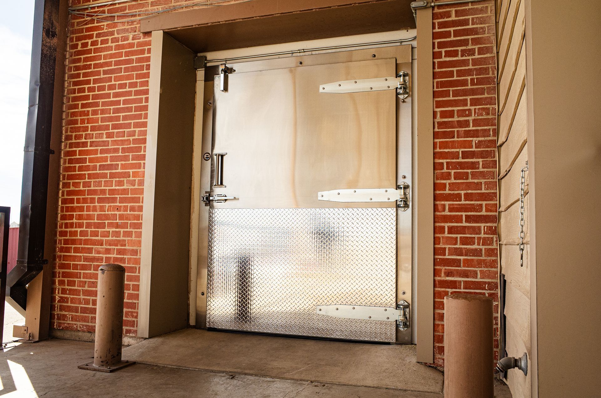 Photo of Stainless Steel Door, upward angle
