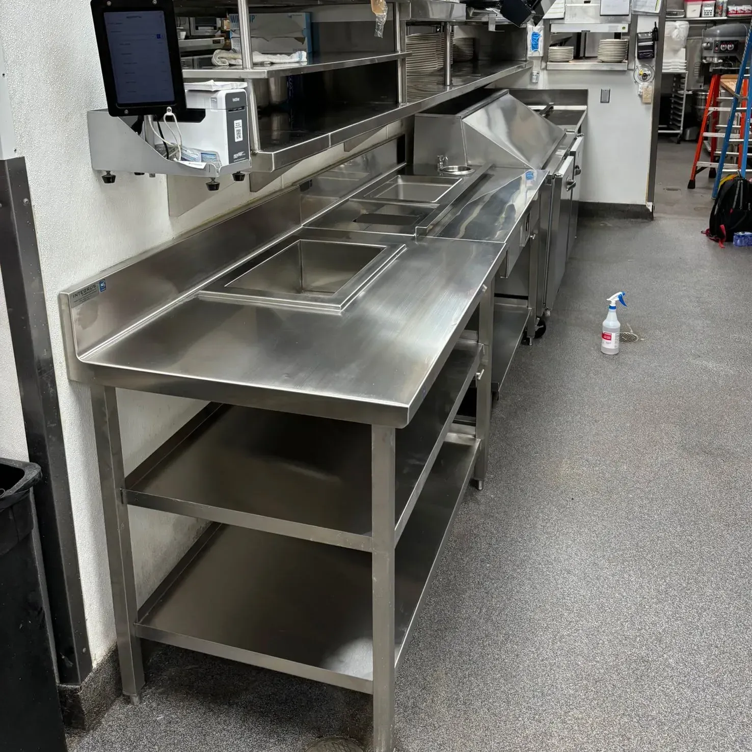 Photo of Expo Tables installed at Texas Roadhouse