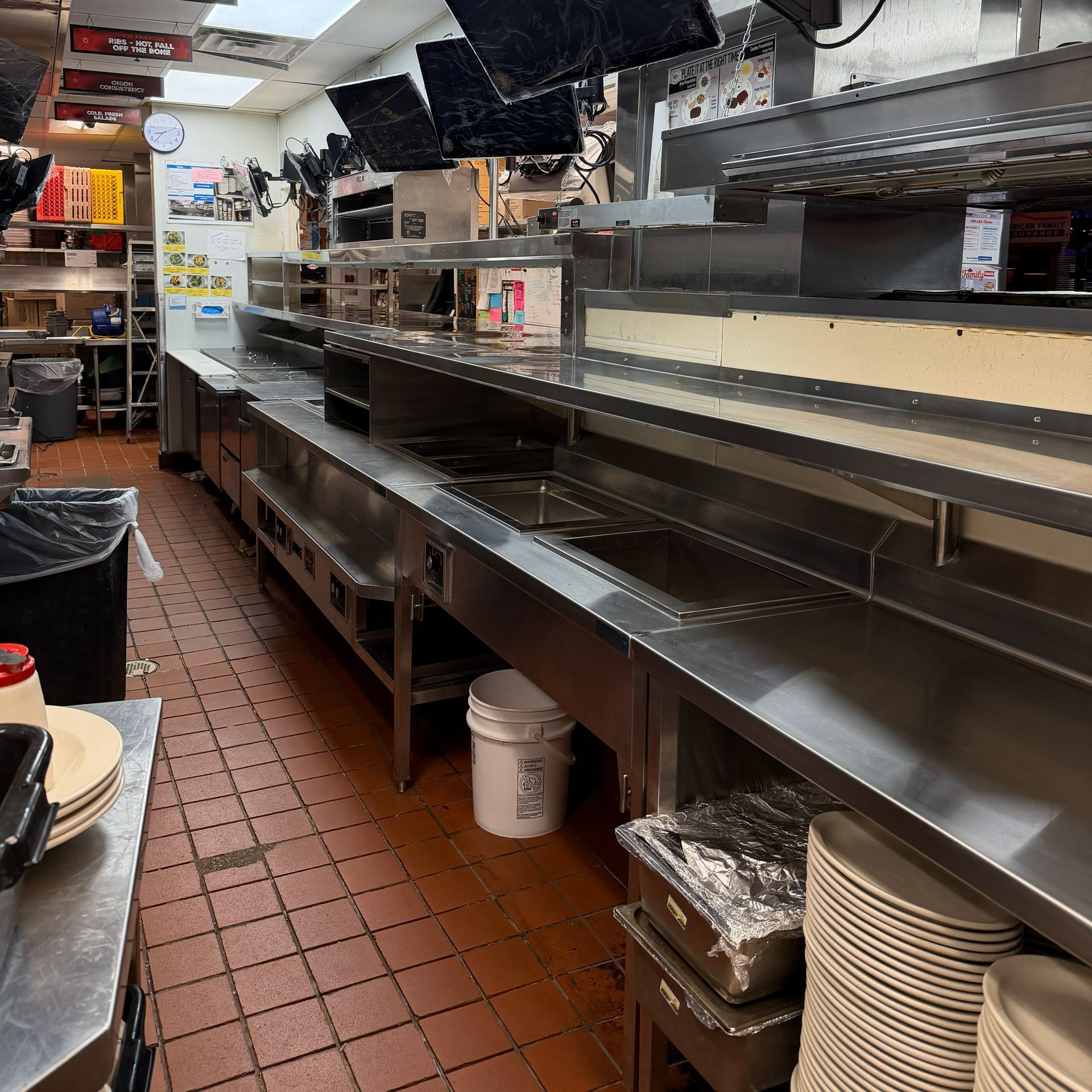 Photo of Steam Table and Chefs table installed at Texas Roadhouse