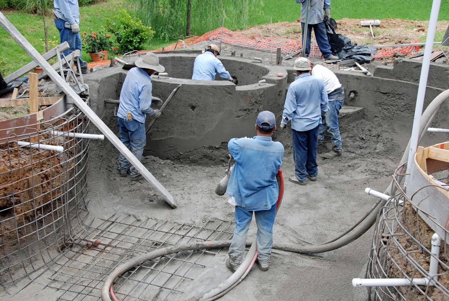 What are the stages of building a swimming pool? What are the stages of building a swimming pool?