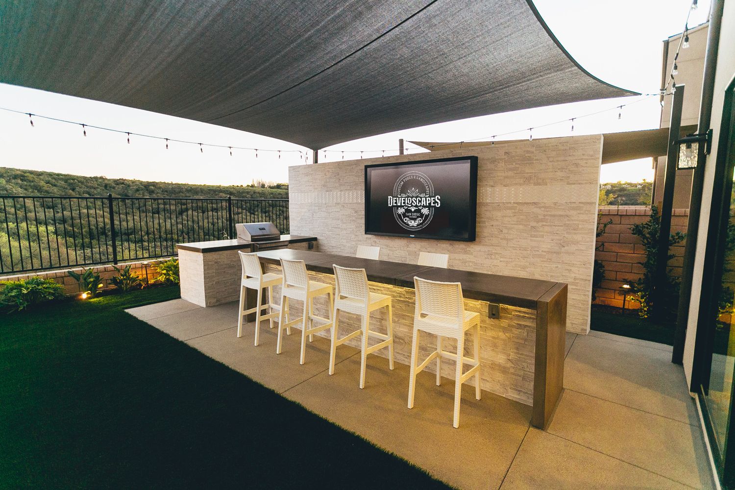 Custom outdoor kitchen and bar in Solana Beach