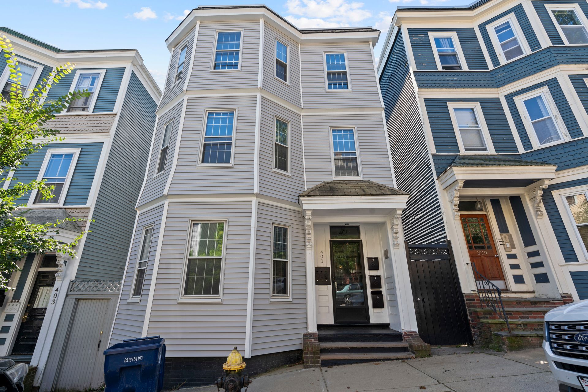 401 E 7th Street