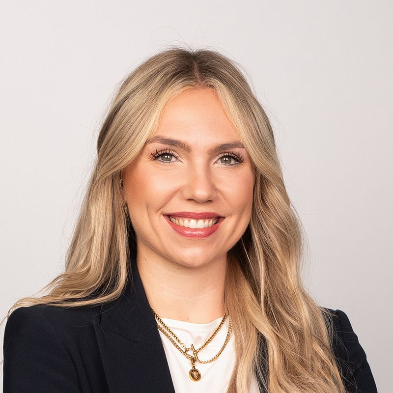 Lydia Hundsdörfer, Vogel IT-Akademie