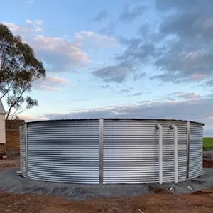 Water tank installation