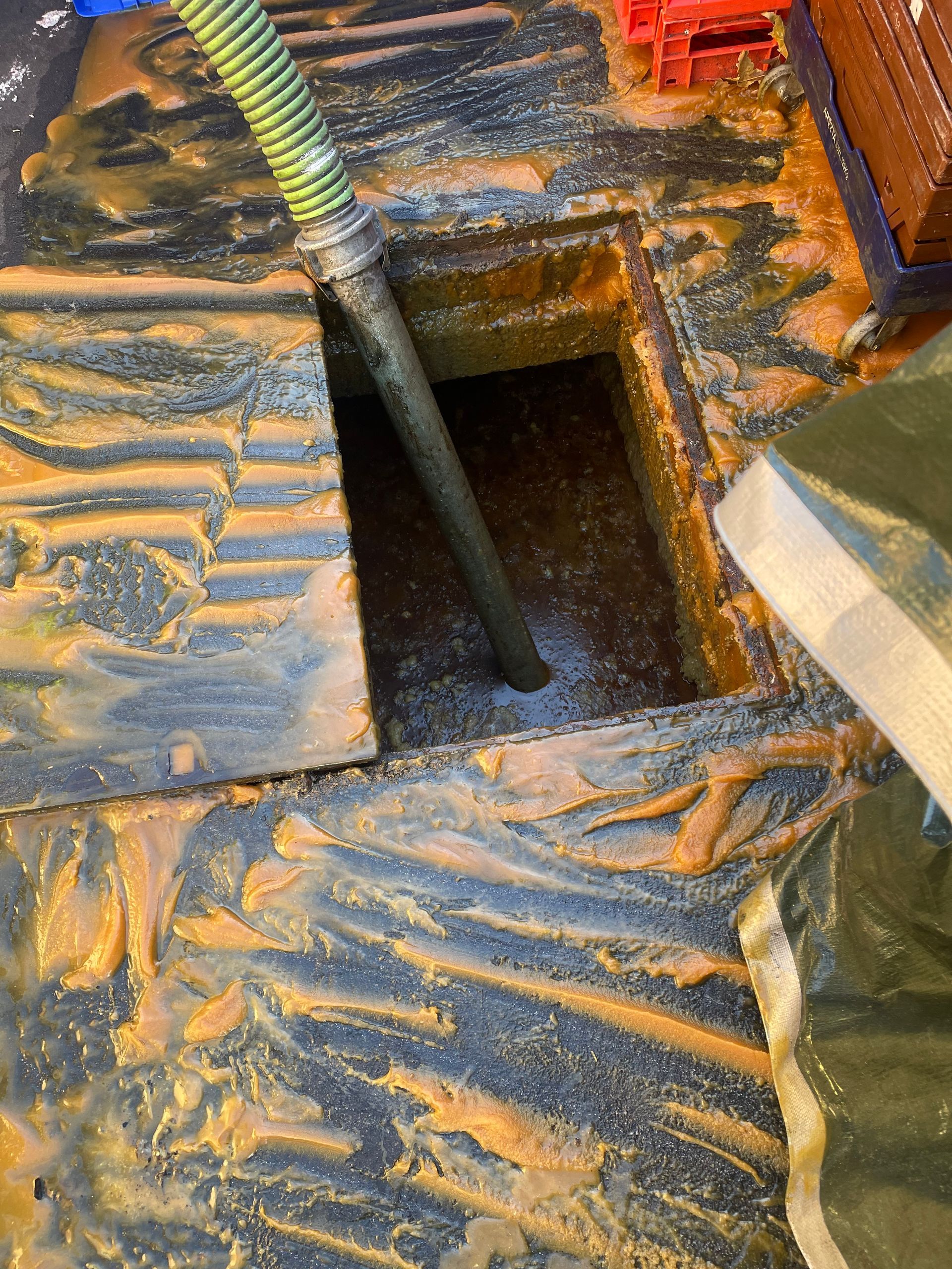 Efficient Waste Removal Services with Septic Tank Trucks | Lithgow, Nsw