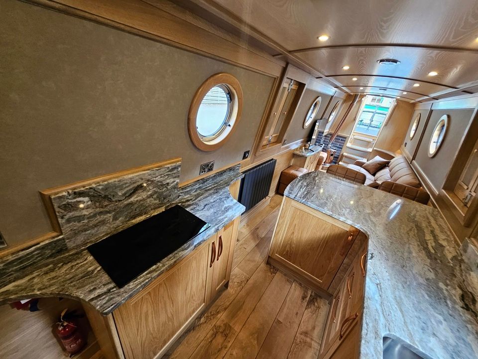 Clover galley