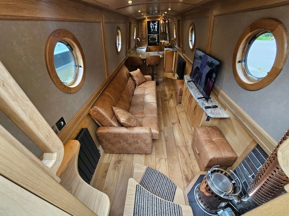 Clover interior