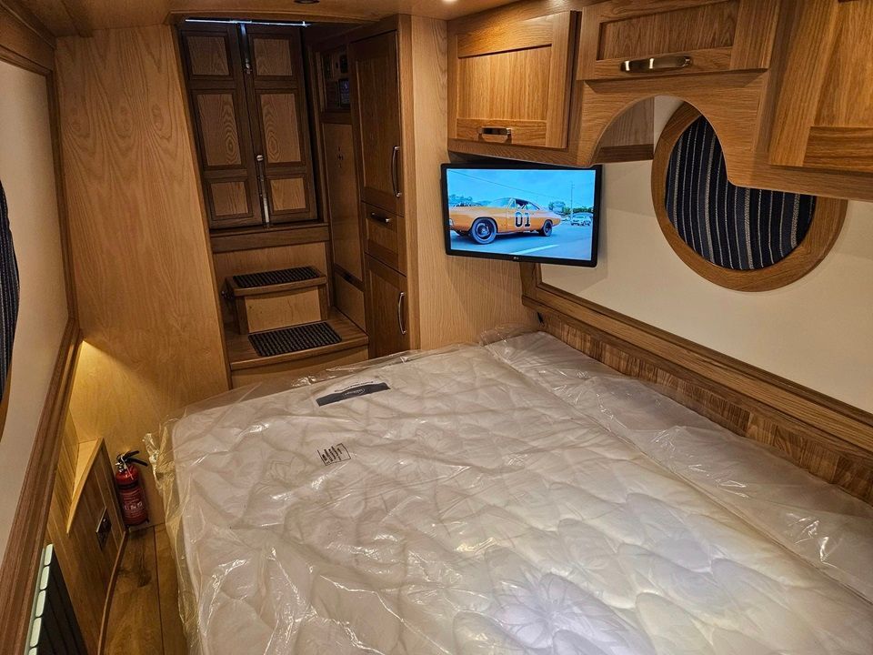 Frederick bedroom with extended bed