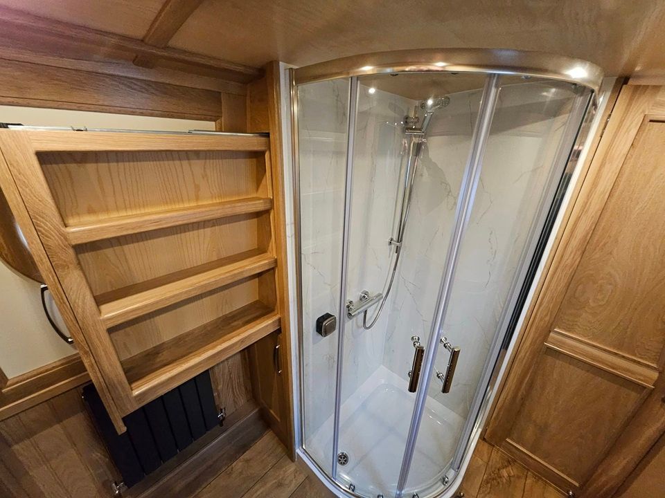 Full Circle airing cupboard