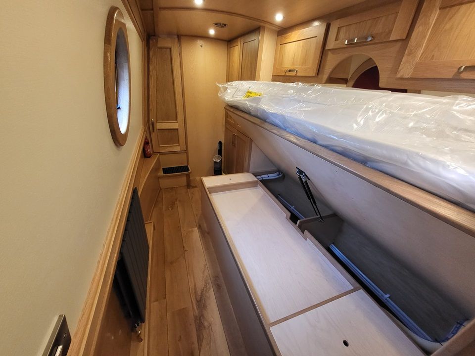 Hollingworth under bed storage