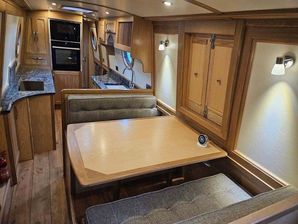 Hrafn dinette