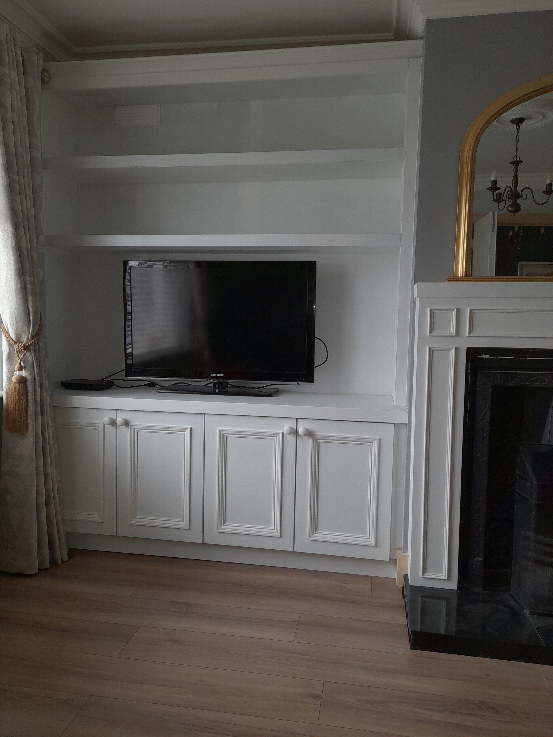 Alcove units, Paul Dunne making