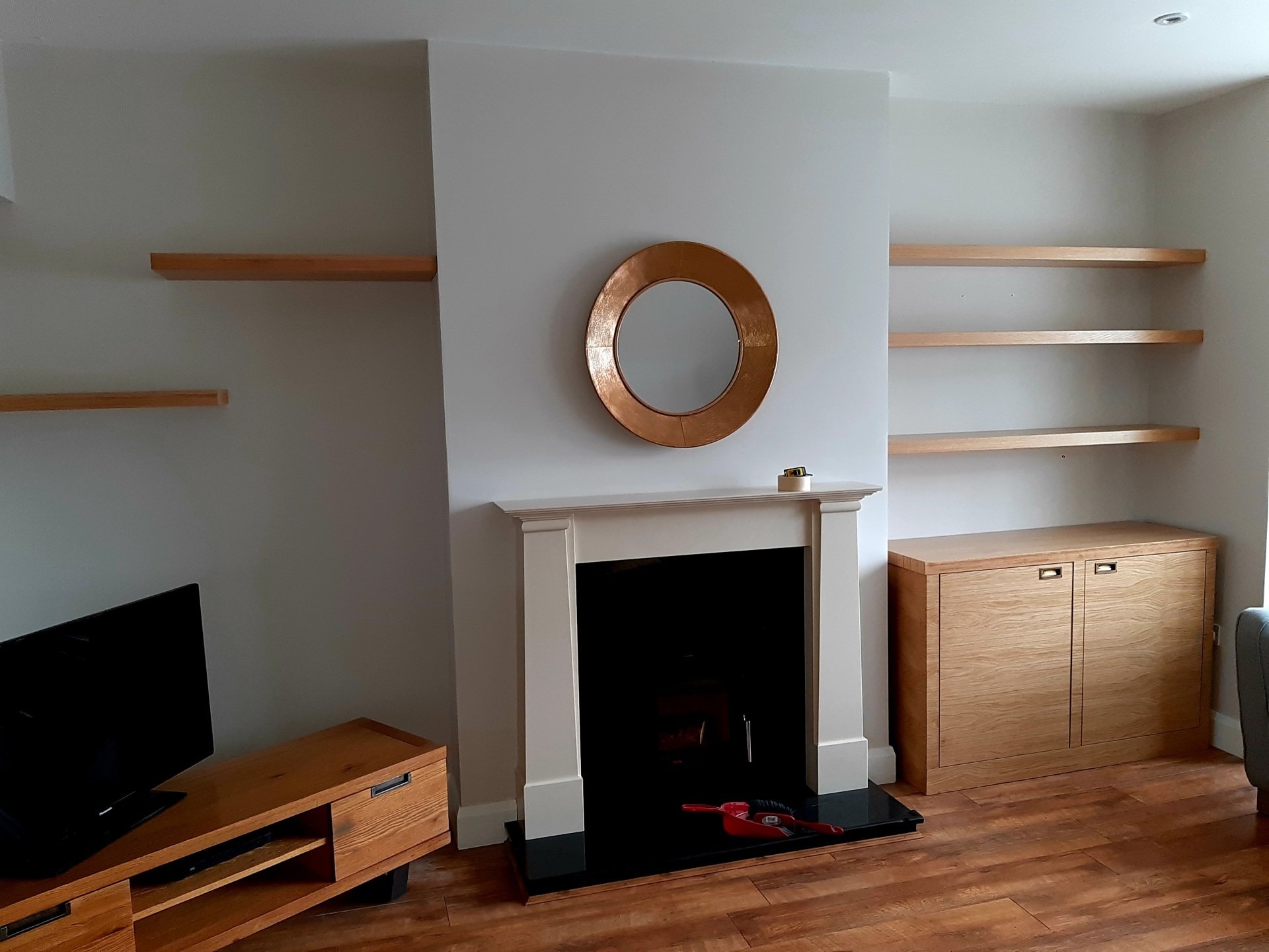 Alcove units, Paul Dunne making