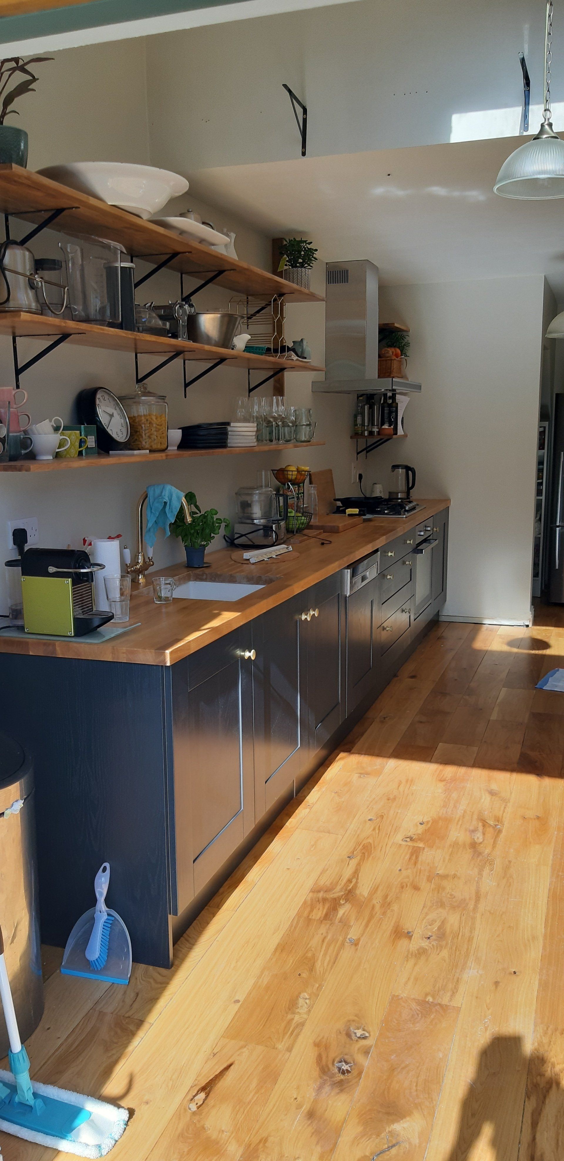 oak and black kitchen