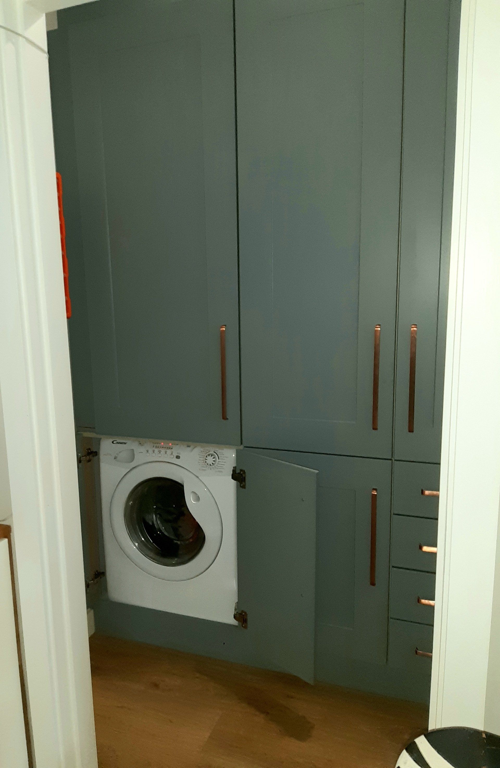green kitchen units