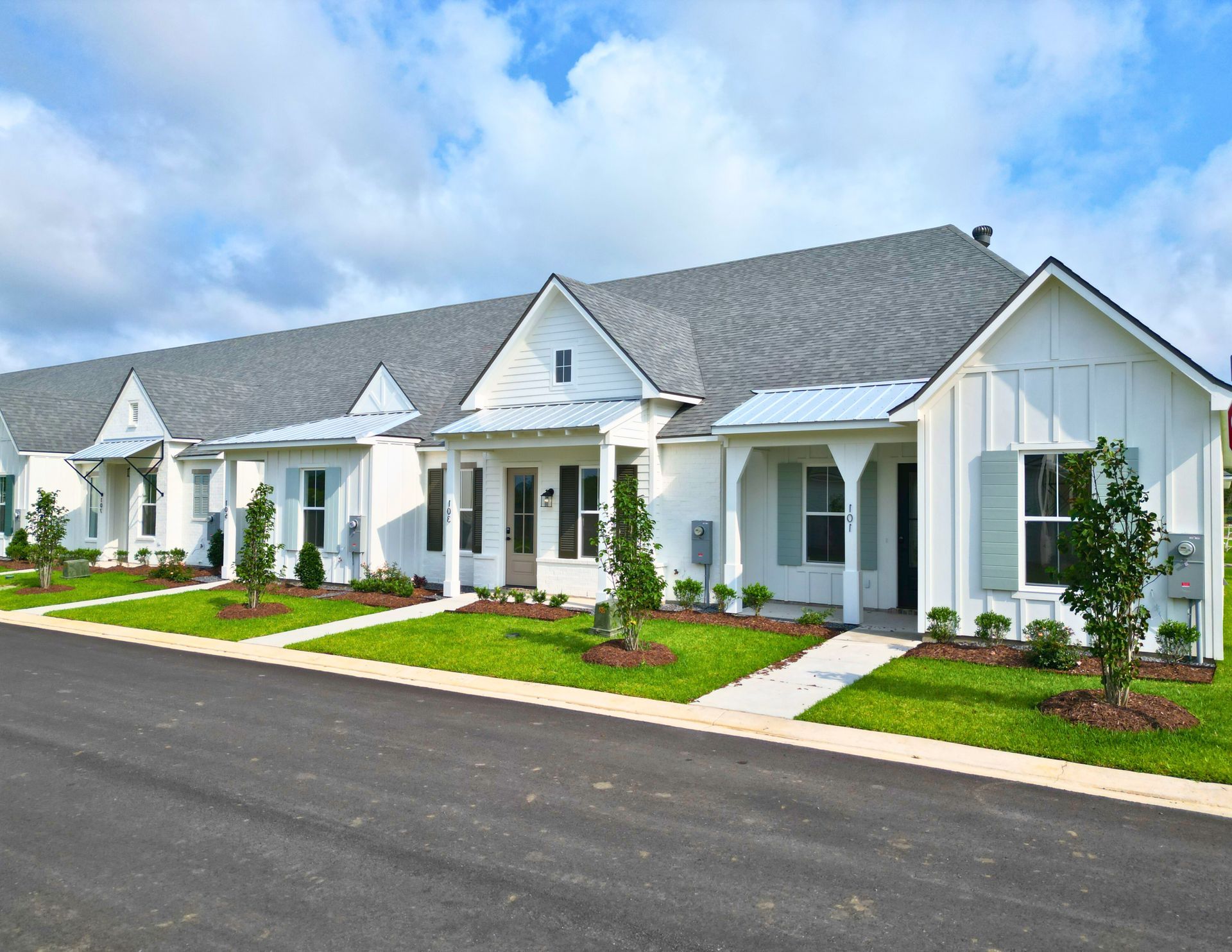 2 bedroom, 3 bedroom, 2 bath townhome for sale or rent, gated community, pond, Lafayette, covered parking, dedicated office
