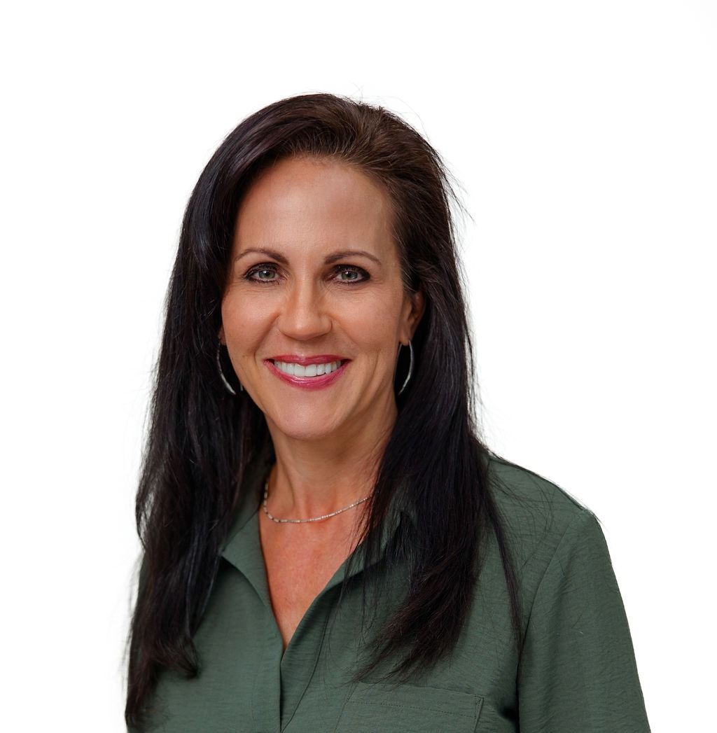 Alesha Davenport Headshot