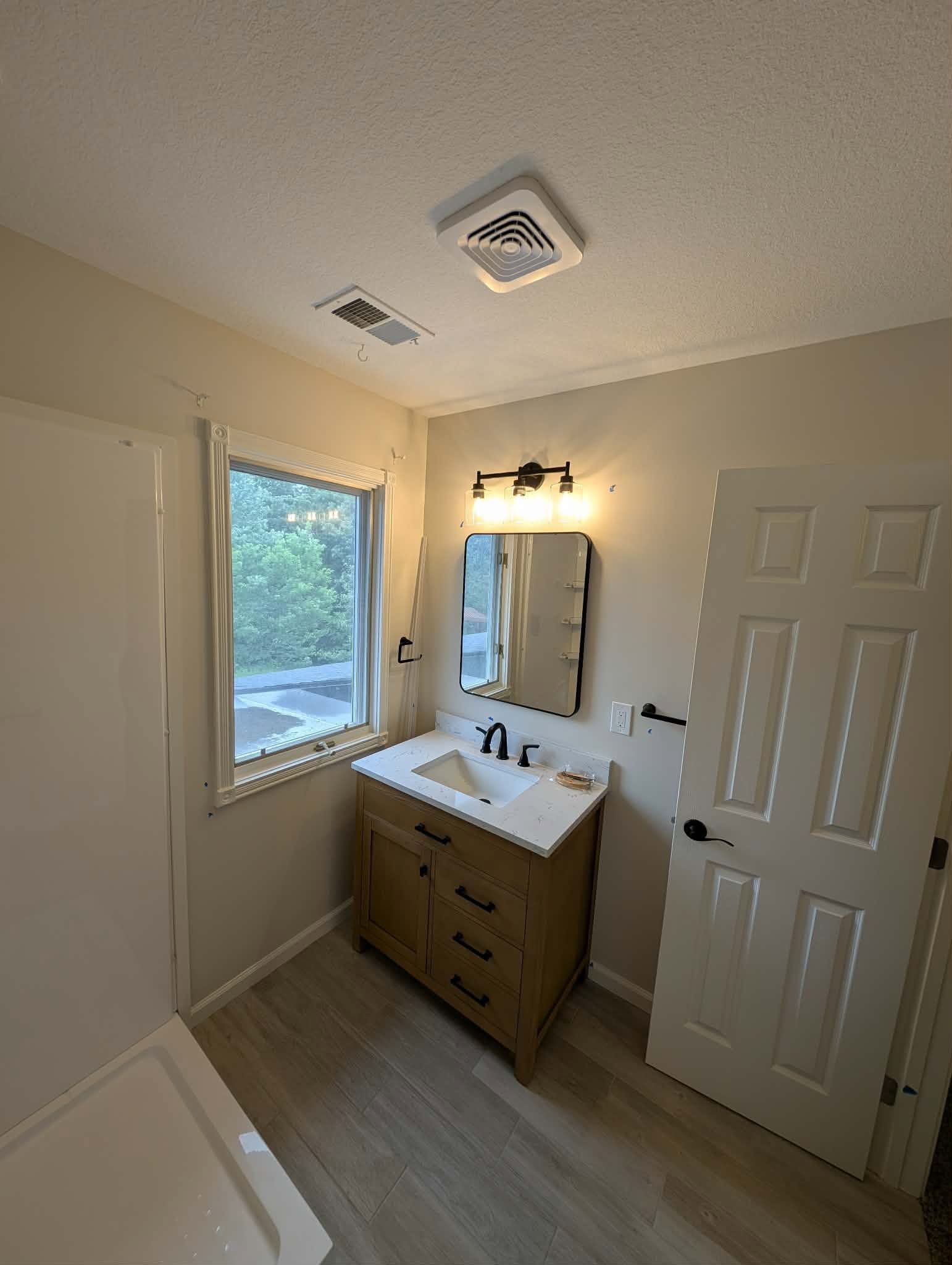 Master bathroom remodel, Modern / Contemporary 
bathroom design-build firm Merriam, KS
