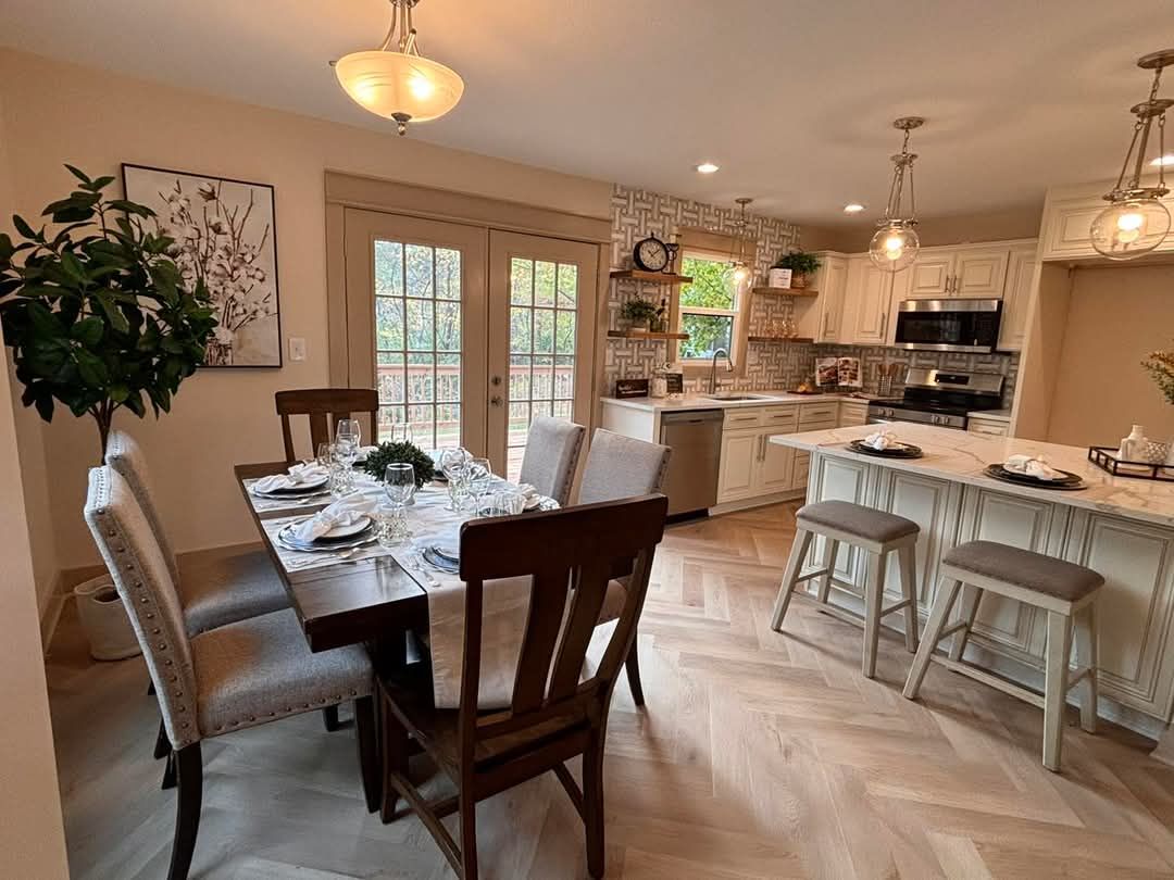 Custom staged home in Liberty Missouri