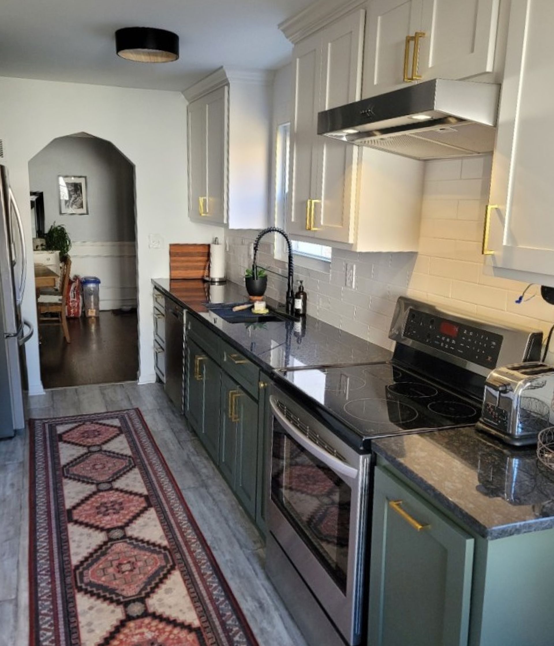 cased open kitchen entry Merriam Kansas