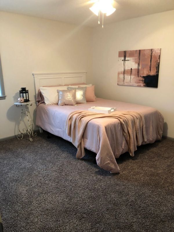 Trendy home staging in Prairie Village.