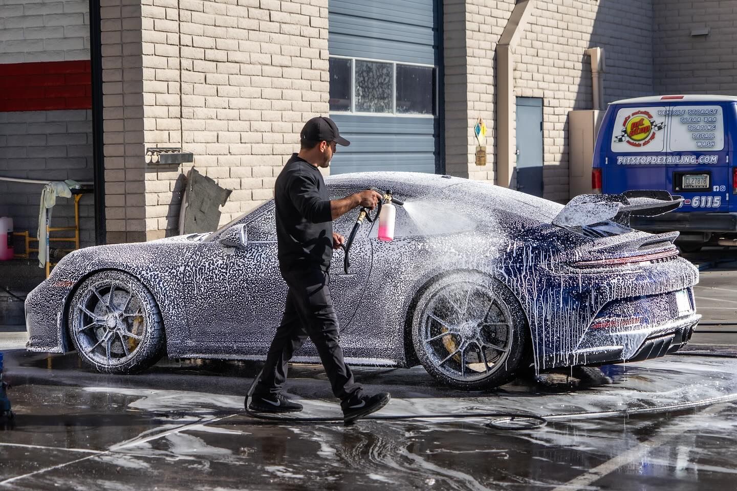 Top Reasons to Book a Mobile Car Wash Service in Scottsdale