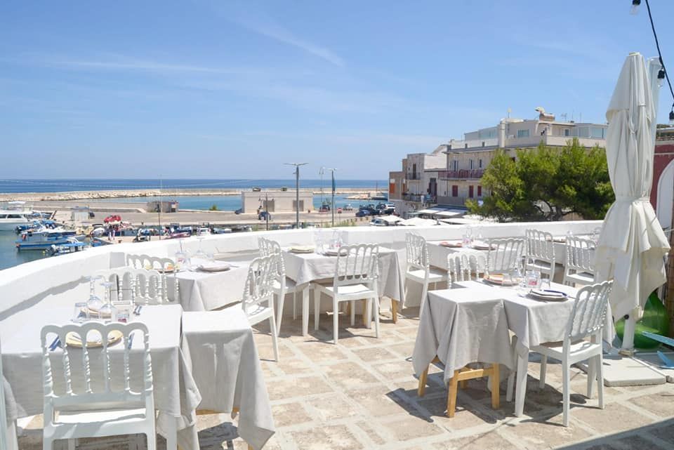 Ristorante affacciato sul mare