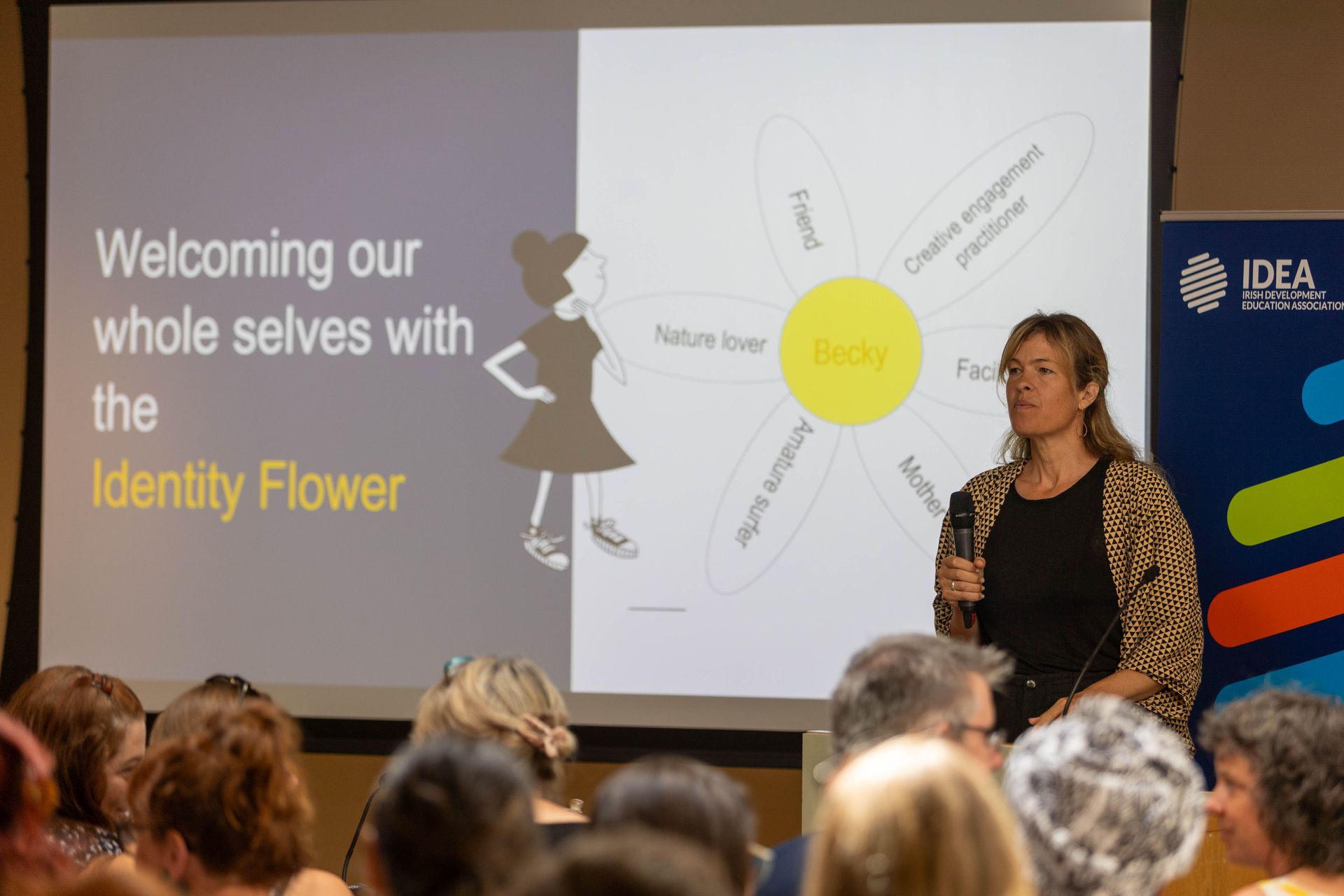 Image of IDEA members attending an event.