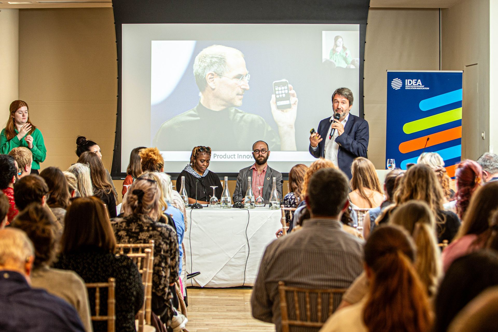 Image of IDEA members attending an event.