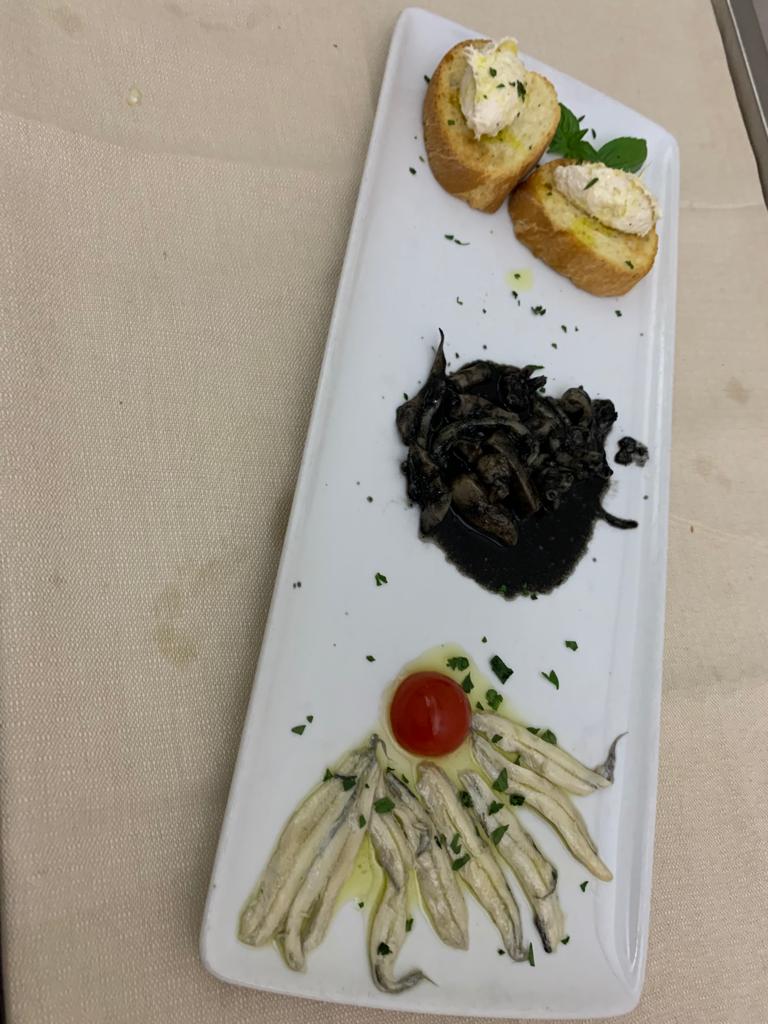 tris di antipasti di pesce