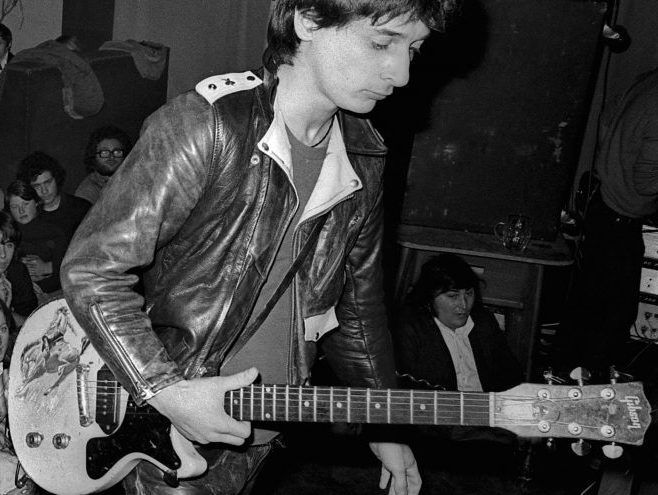 TV on the Rodeo - A Rolling Thunders Revue Johhny Thunders with one of his DC TV JRs on the Anarchy tour in 1976