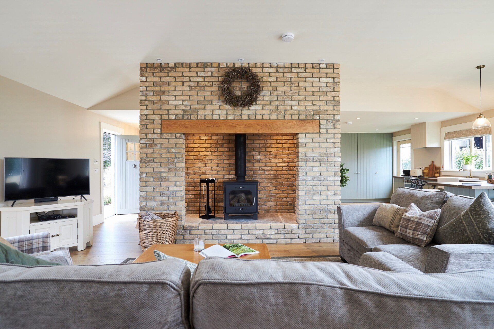 The cozy living area in The Lake Lodge Killaloe Co. Clare