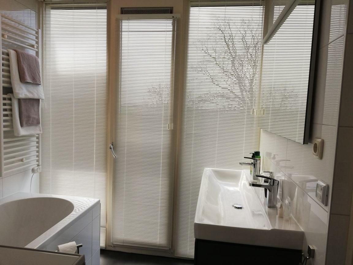 luxe ruime badkamer