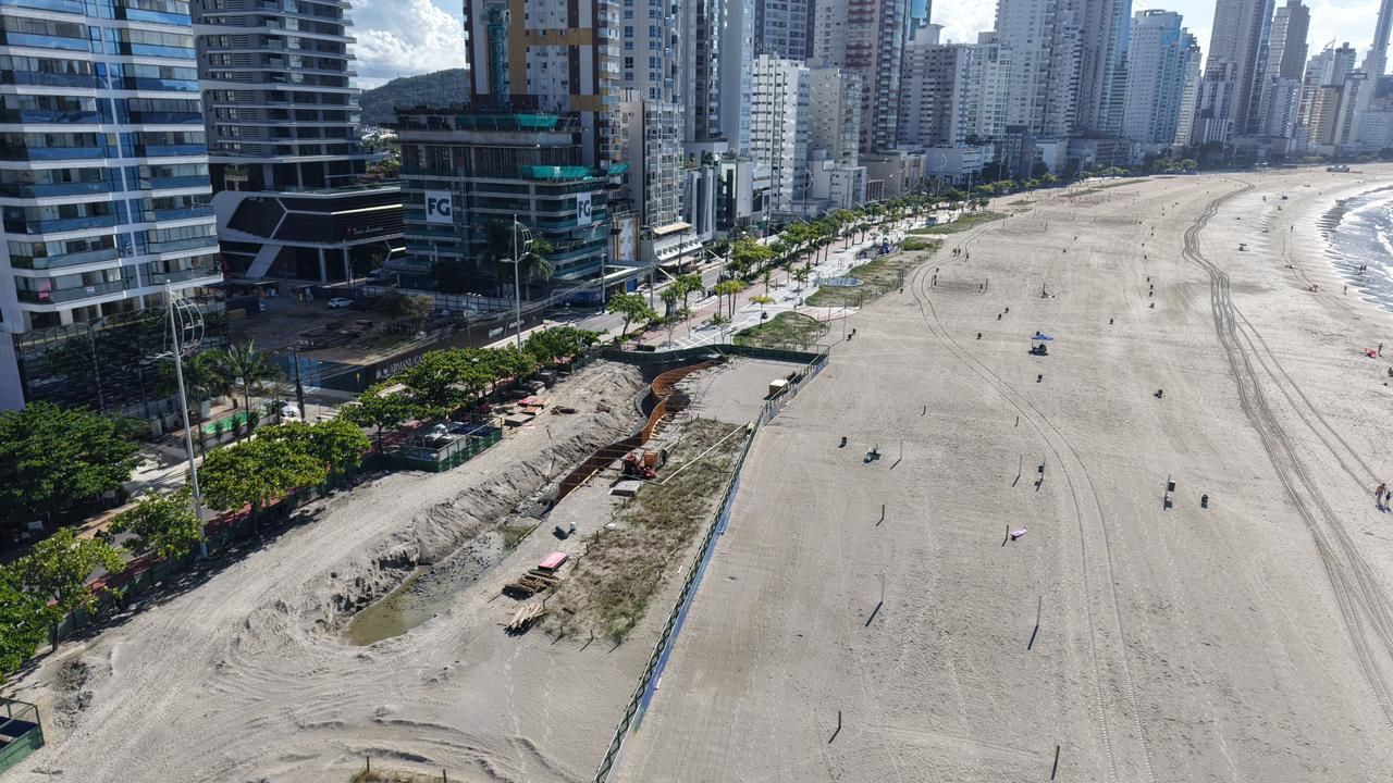 Reurbanização da orla da Praia Central entra em nova fase