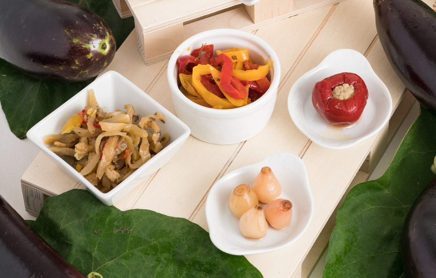 Olive, capperi e pomodori secchi sottolio