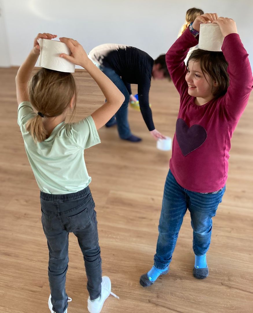 Puma Training Martina Pühringer, Kinder im Turnsaal
