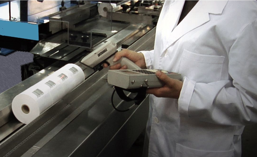 Control de calidad y revisión técnica de rollos de papel térmico personalizados