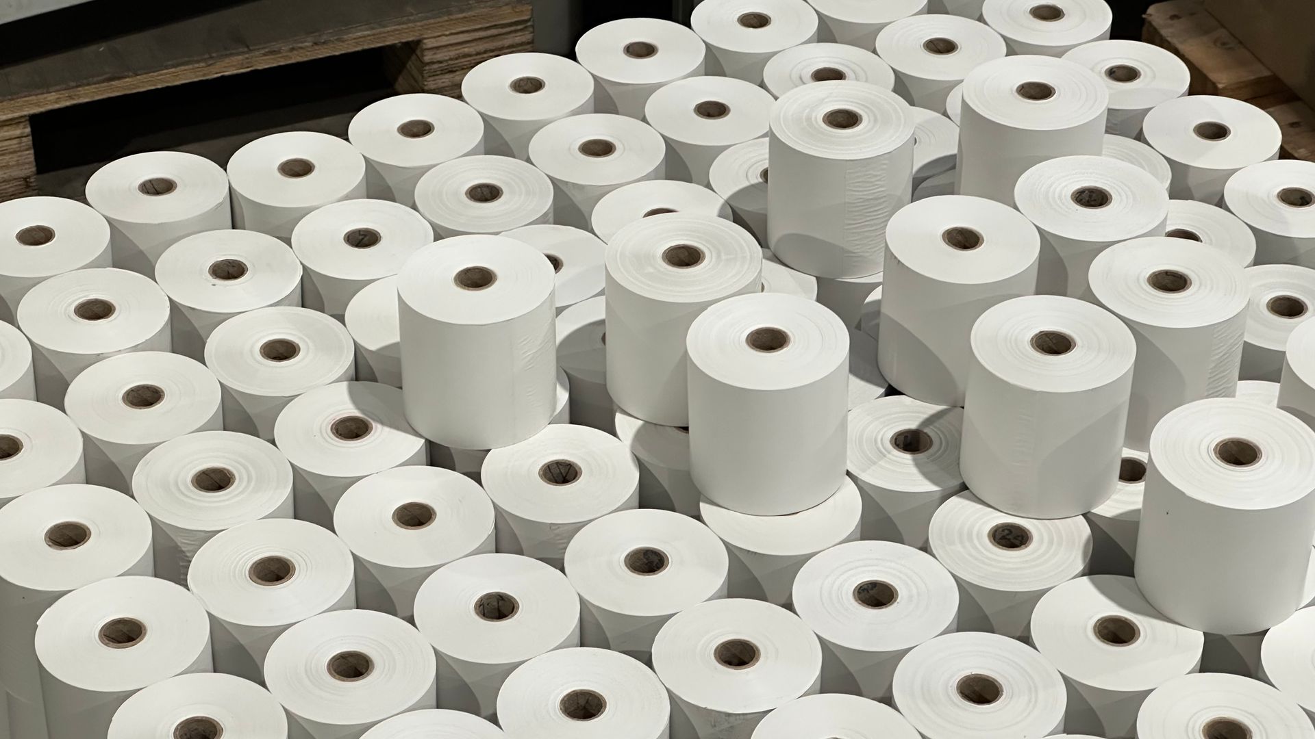 Producción de rollos térmicos personalizados