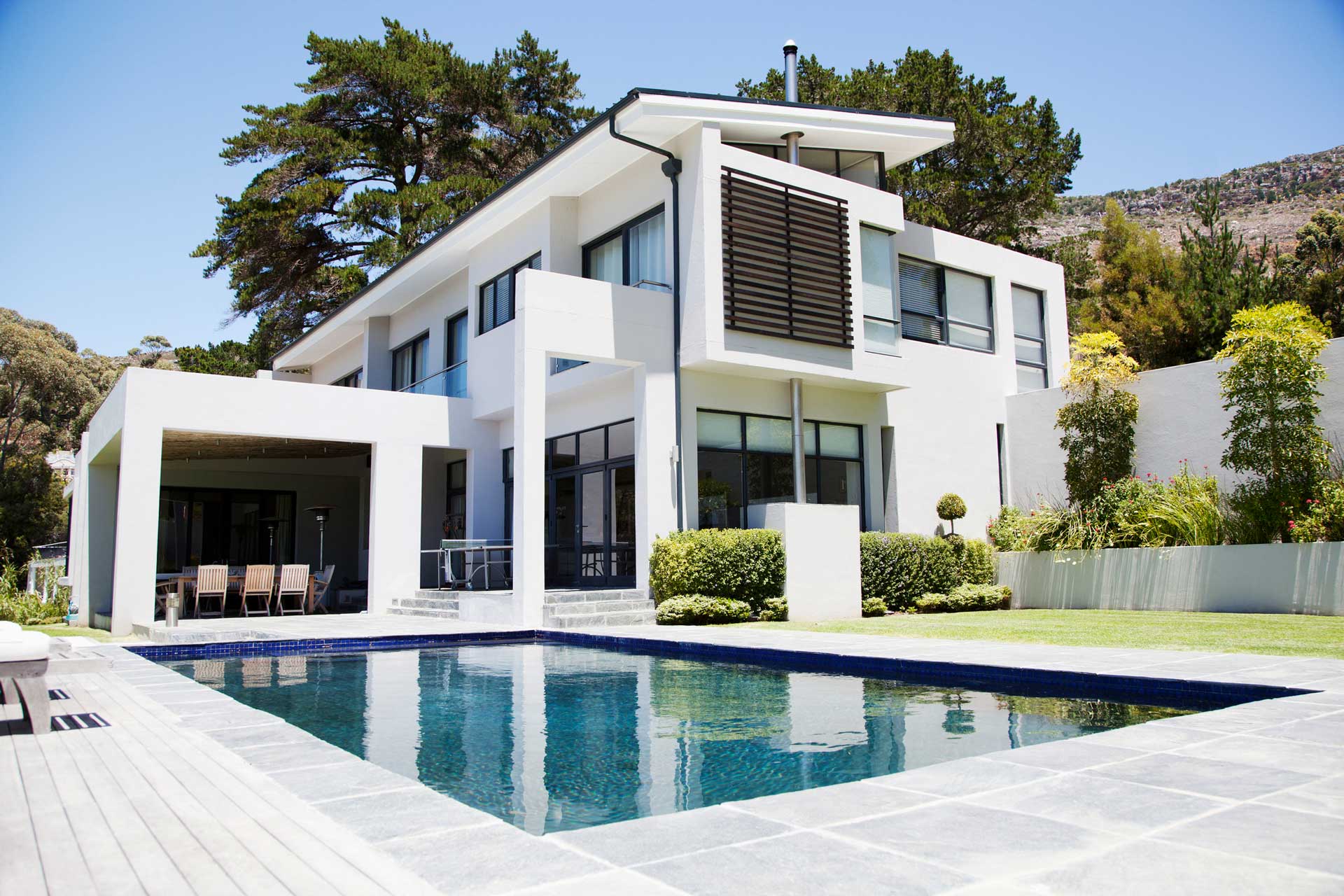 Modern Home with Swimming Pool — Sydney, NSW — Acoustic Dynamics Modern Home with Swimming Pool — Sydney, NSW — Acoustic Dynamics