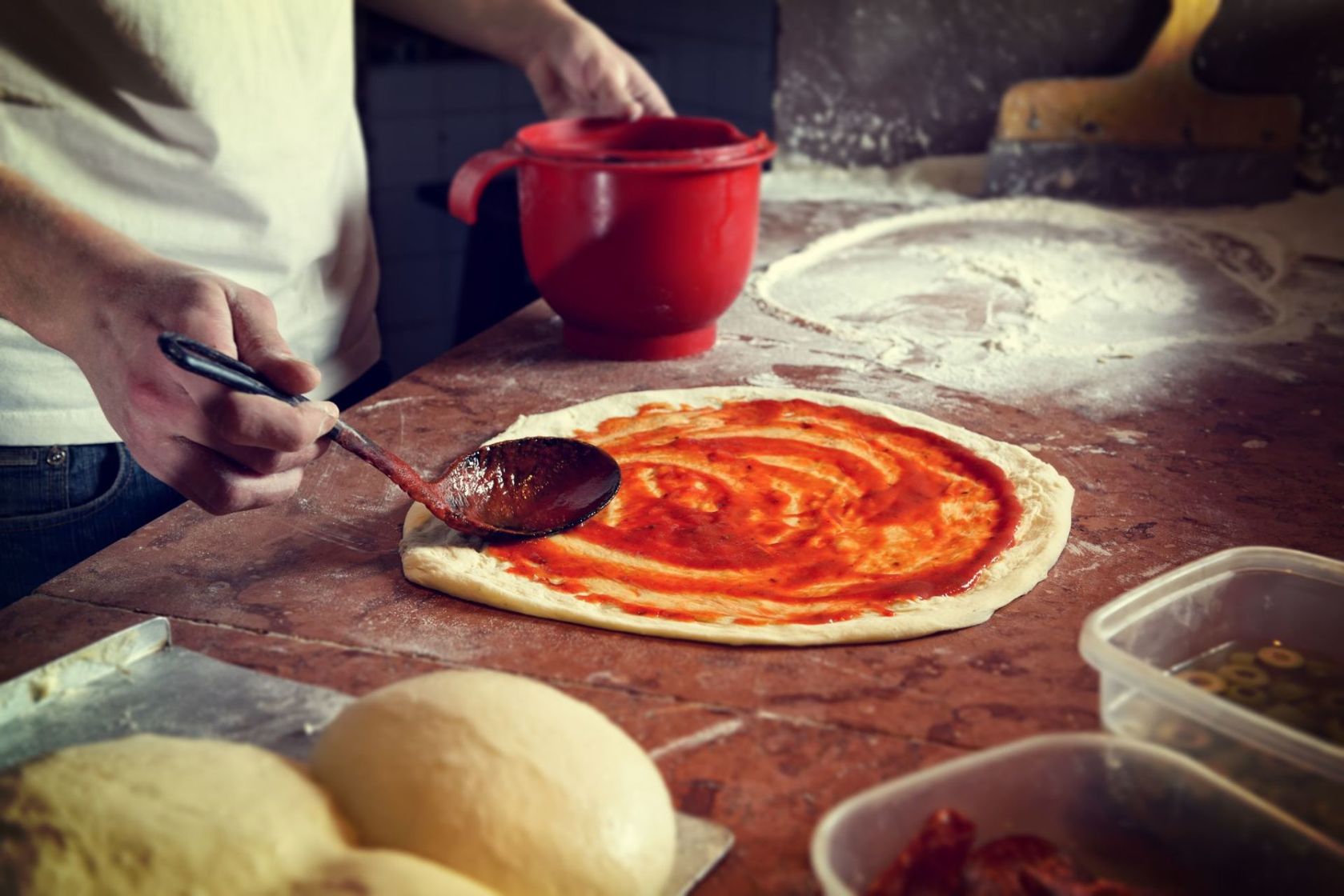 fattorino consegna pizza