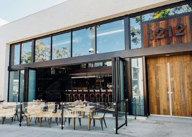 1212 Santa Monica popular event space for balloon delivery balloon concierge