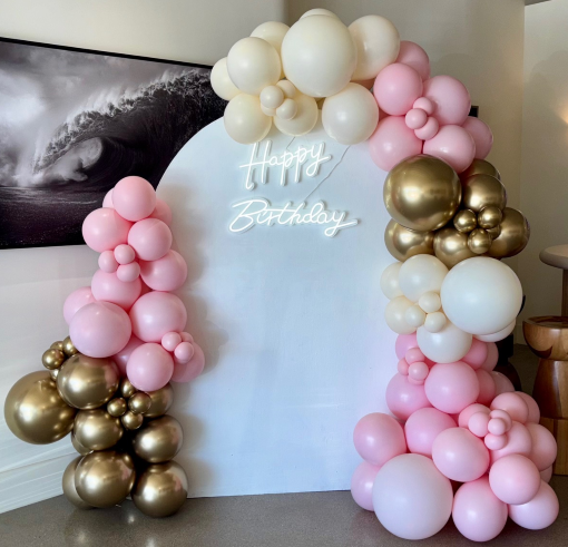 Birthday balloon backdrop wall photo booth Los Angeles — Balloon Concierge