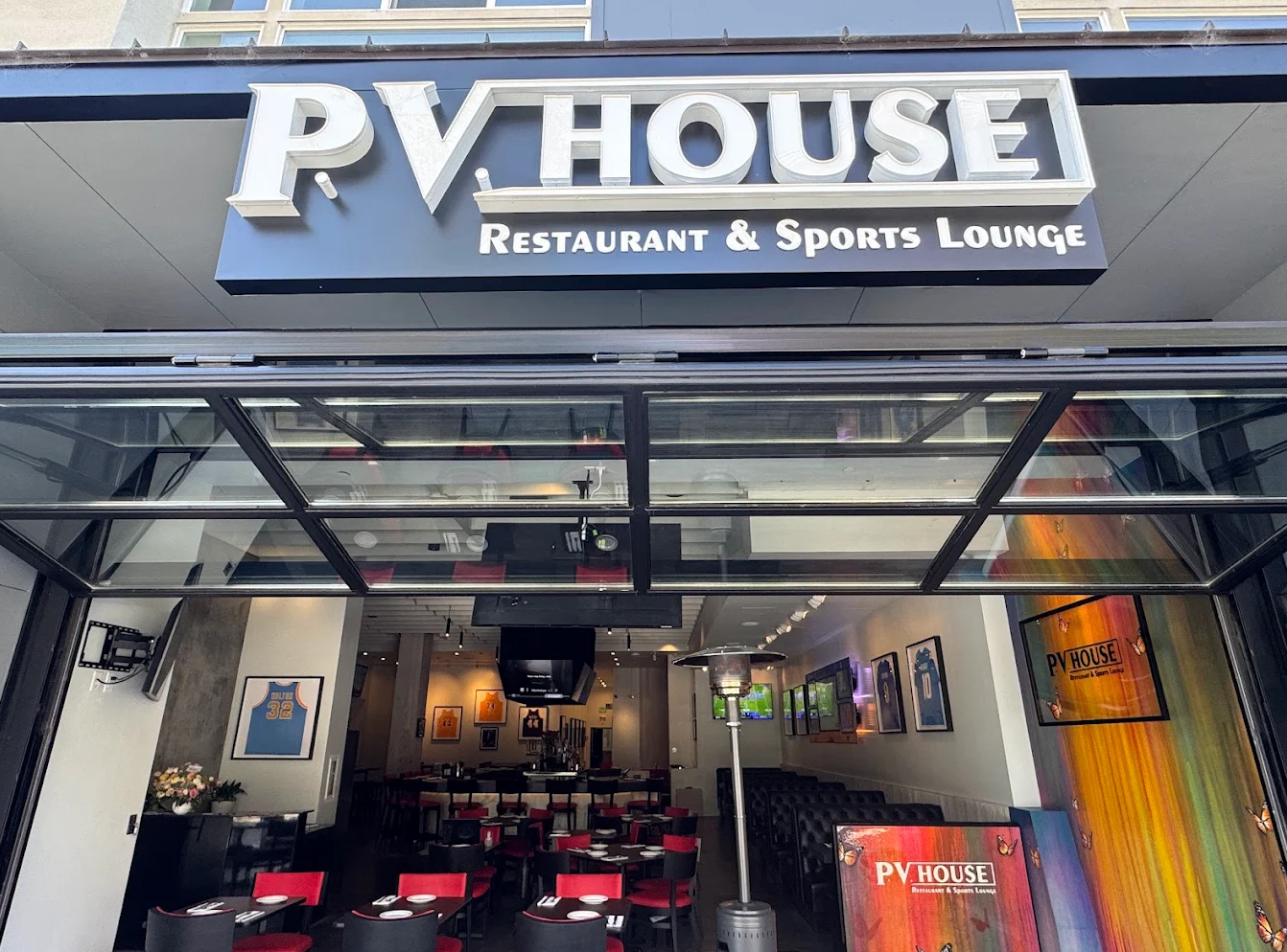Balloon delivery at P.V. House Sport bar and Grill event space Playa Vista, 12775 Millennium Dr