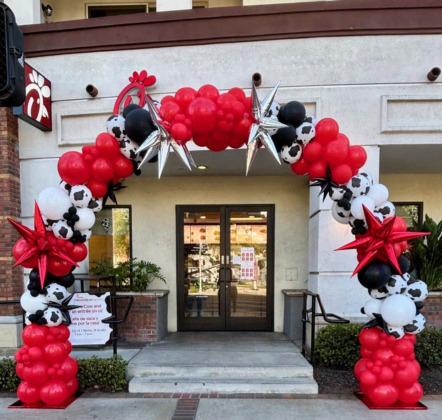 corporate-balloon-arch-install-exposition-park Los Angeles  Balloon Concierge